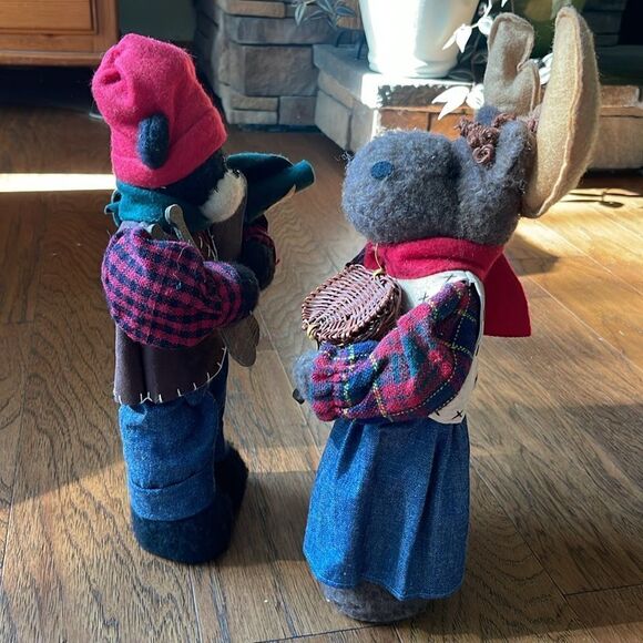 Bear and Moose woodland pair.  Stands approx 14 and 16 inches high. - Picture 4 of 5